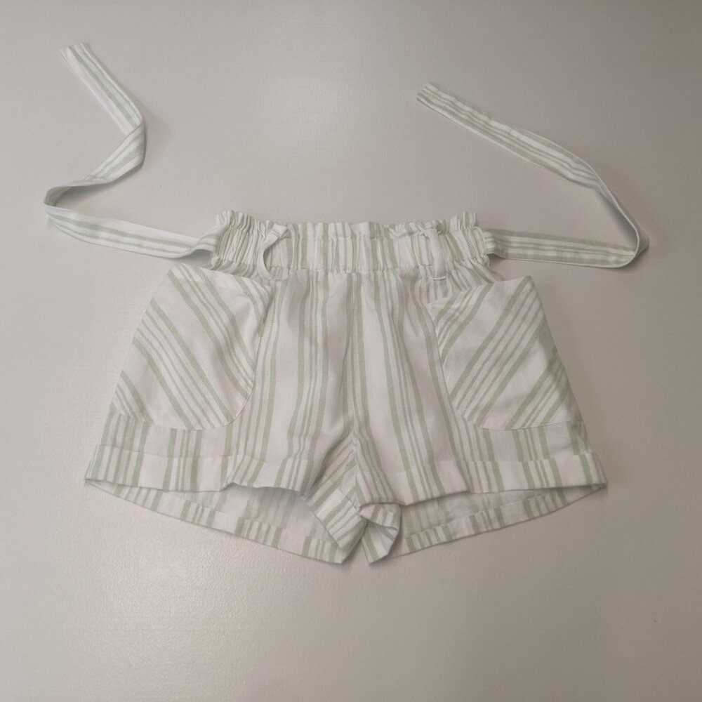 Jolie & Joy Size Medium Green and White Striped Paperbag Waist Shorts